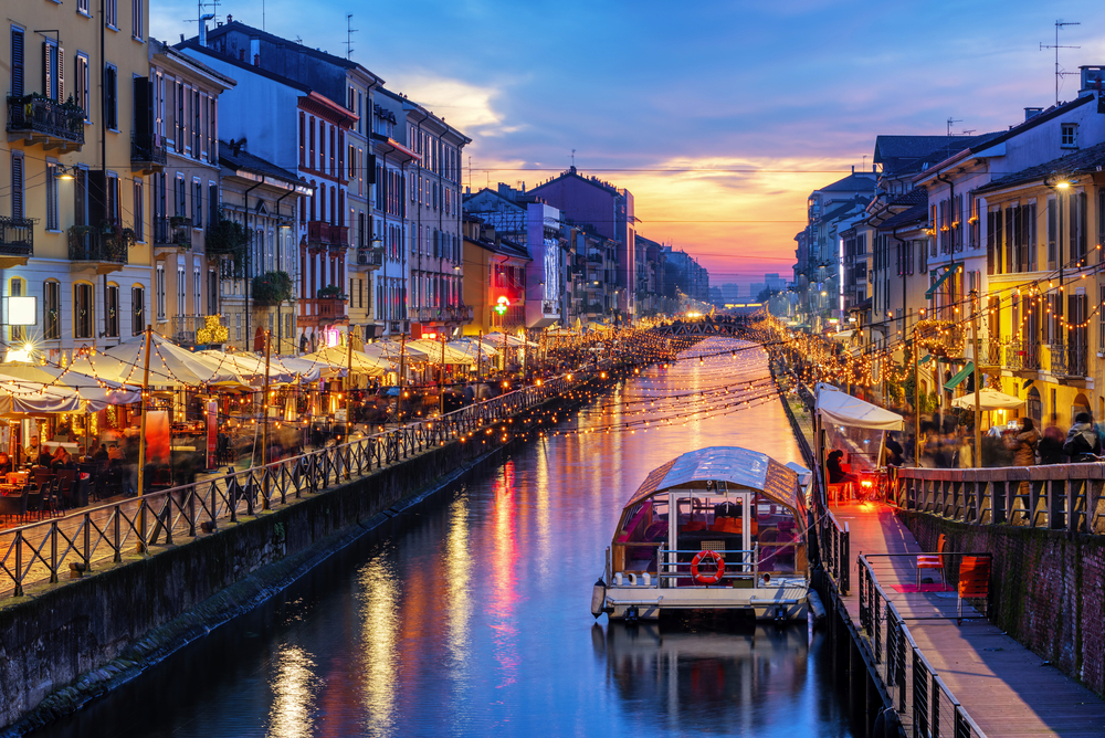 Navigli-Viertel in Mailand bei Sonnenuntergang